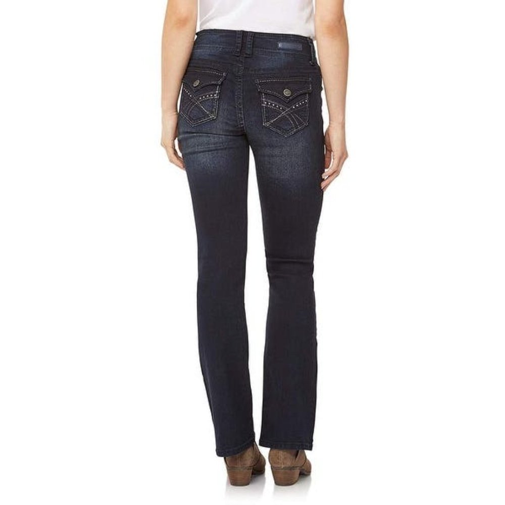 Wallflower Luscious Curvy Stretch Bootcut Jean